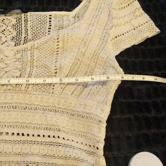 Zara NWOT short sleeve crochet lace crop top 🎈HOST PICK🎈 - Picture 9 of 10